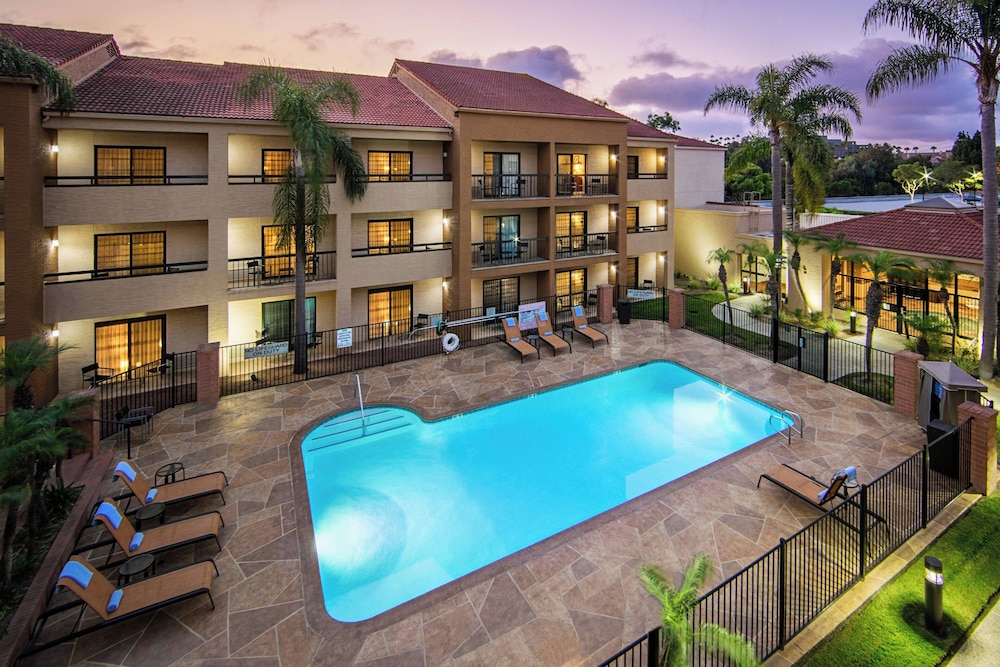 Courtyard by Marriott San Diego Sorrento Valley - photo 10