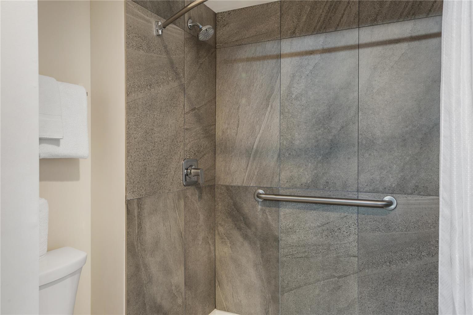 hom hotel suites Trademark Collection by Wyndham - photo 35