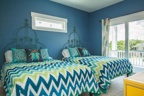 Conch Out by Oak Island Accommodations - photo 9