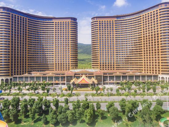 Longemont happy World Hotel in Huzhou, People's Republic of China