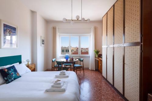 Casa Adele Lovely Mid century Apartment Rome — 4-Star Luxury Hotel in Rome, Italy