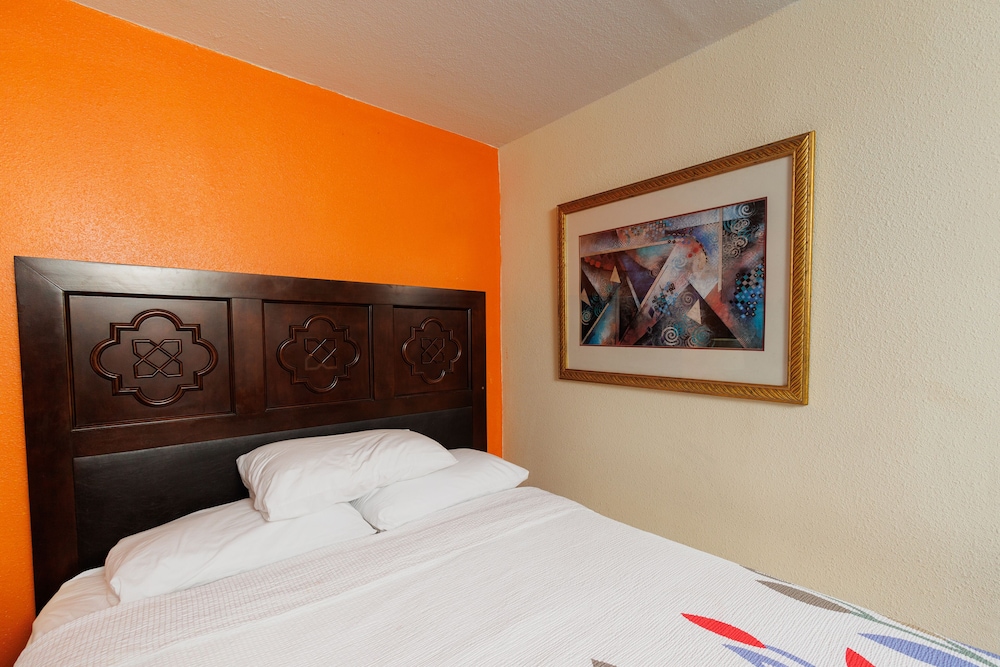 Garnet Inn & Suites Orlando - photo 24