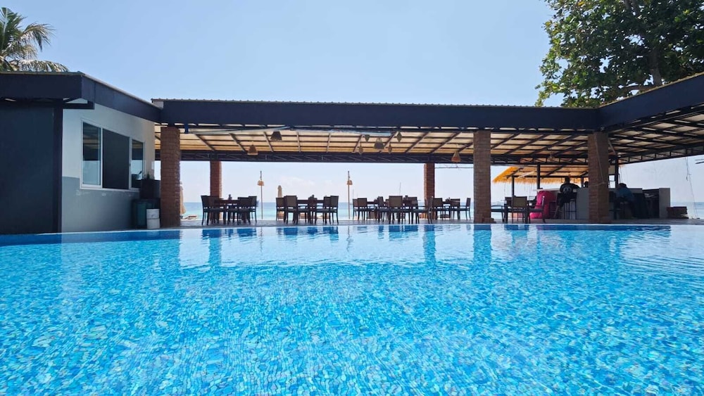 Dong Talay Lipe Beach Resort in Satun, Thailand