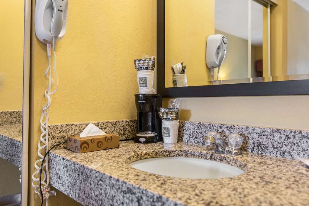 Quality Inn Calera I 65 exit 231 - photo 18