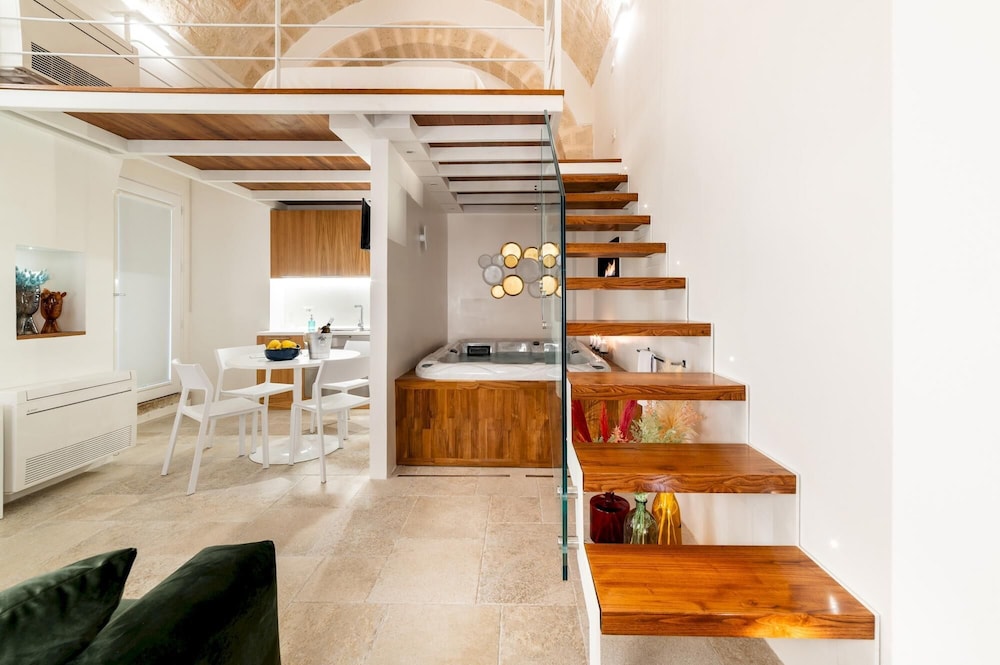 Old Court Luxury Suite Spa — 4-Star Luxury Hotel in Monopoli, Italy