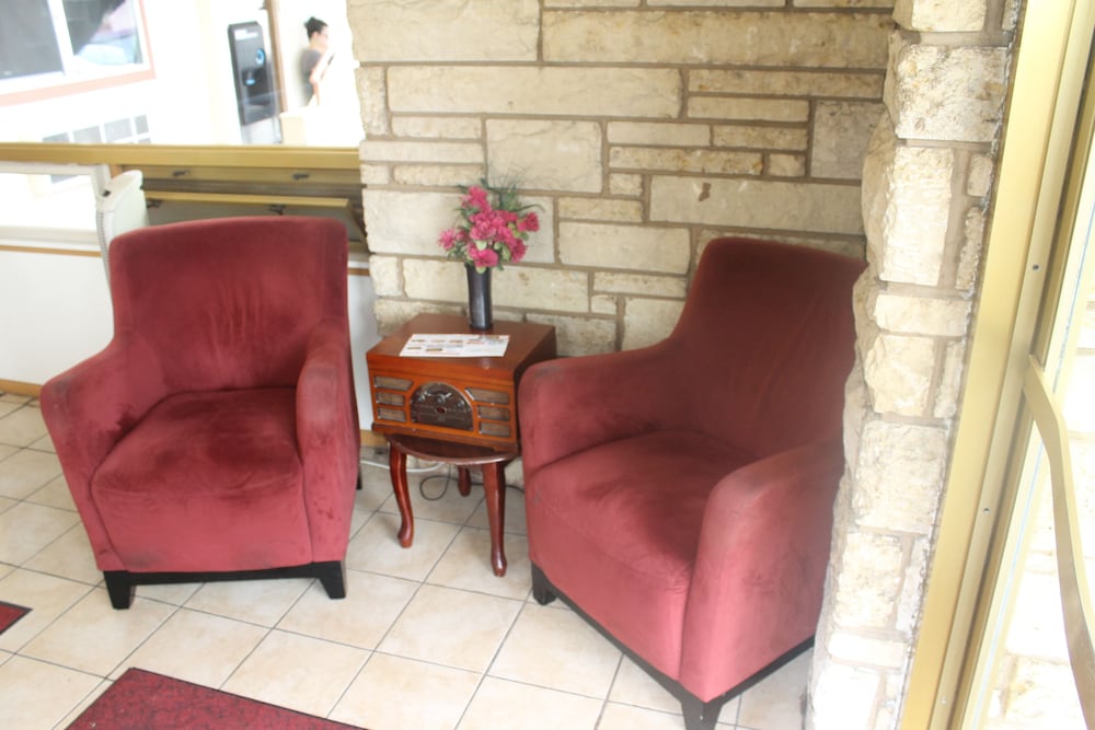 Olympia Inn - photo 4