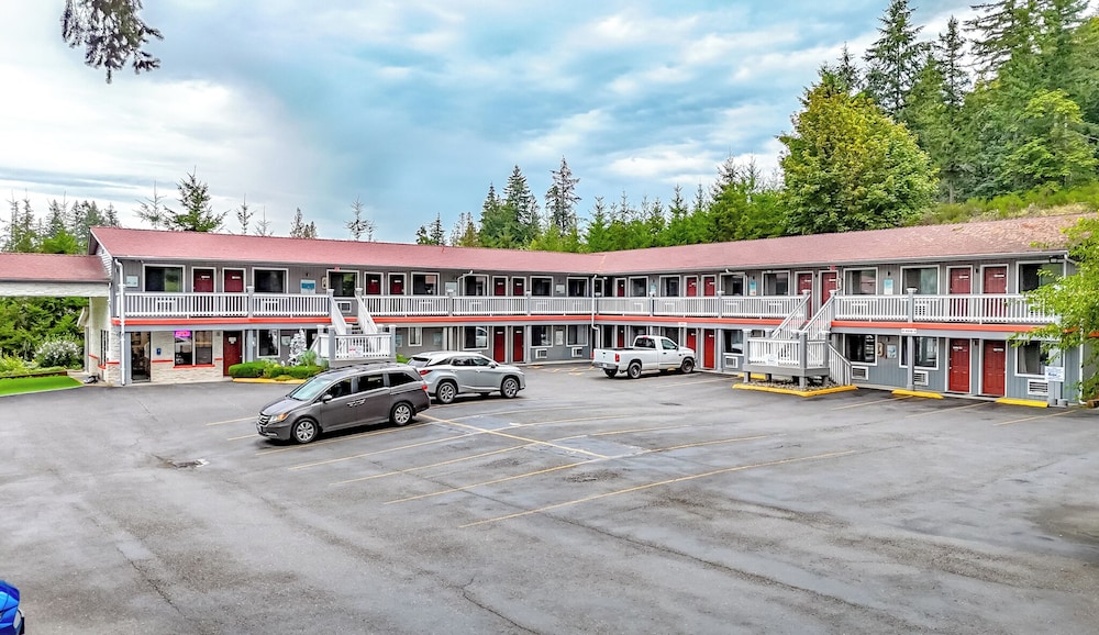 Belfair Motel - photo 28