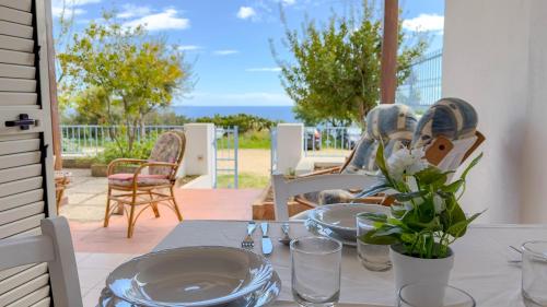 Casa Corte del Mar con vista mare — 4-Star Luxury Hotel in Cala Gonone, Italy