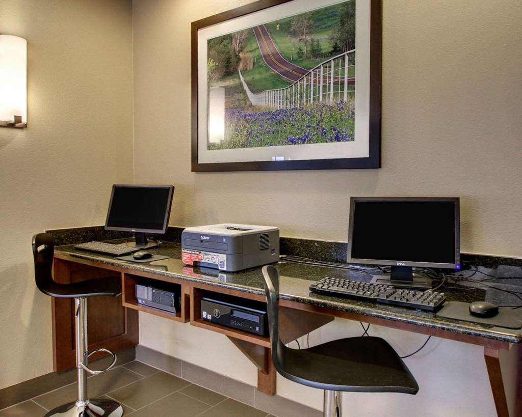 Comfort Suites Tyler South - photo 24