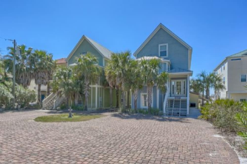 Beachcomber by Pristine Property Vacation Rentals — 4-Star Luxury Hotel in Port Saint Joe, United States