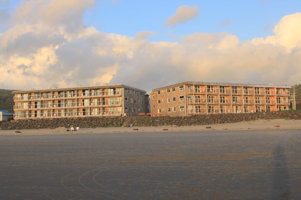 Tolovana Inn - photo 58