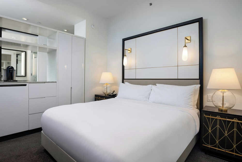 The Laura Hotel Houston Downtown Autograph Collection - photo 20