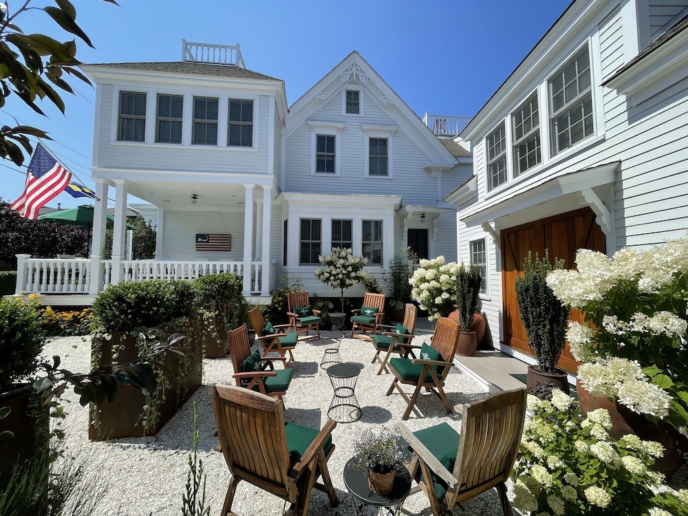 White Porch Inn - carbon neutral hotel in Provincetown