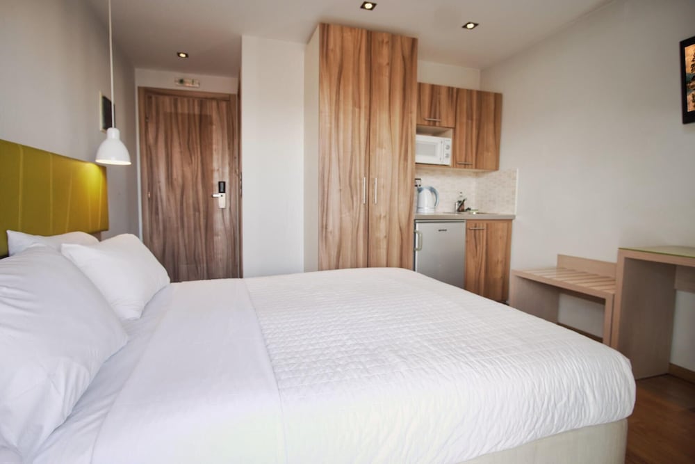 Elements Rooms & Apartments — 4-Star Luxury Hotel in Athens, Greece