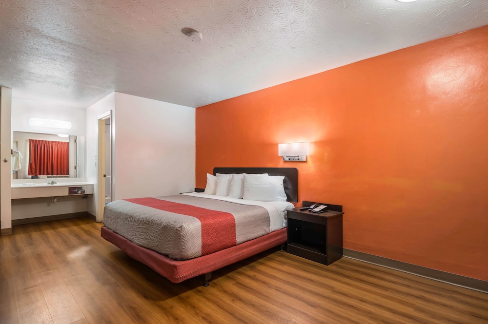 Motel 6 Attalla AL - photo 11