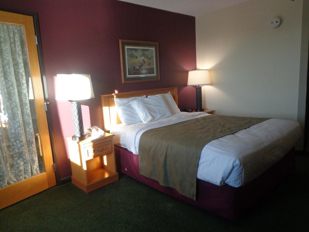 AmericInn by Wyndham Madison SD - photo 21
