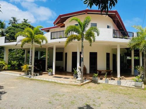 Suzuki’s Lagoon Front in Katunayaka, Sri Lanka