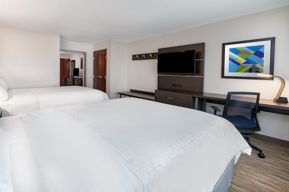 Holiday Inn Express & Suites Trinidad by IHG - photo 18