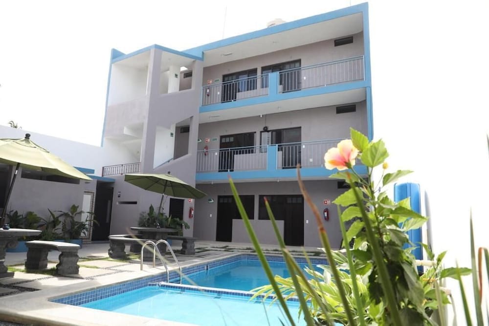 Hotel Del Mar — hotel in Barra De Navidad