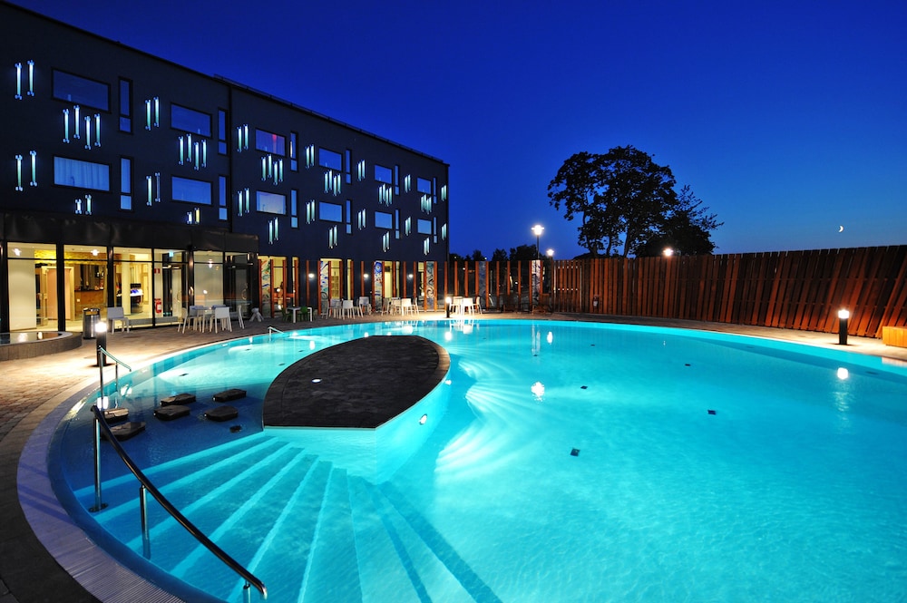 Kosta Boda Art Hotel — 4-Star Luxury Hotel in Vaexjoe, Sweden
