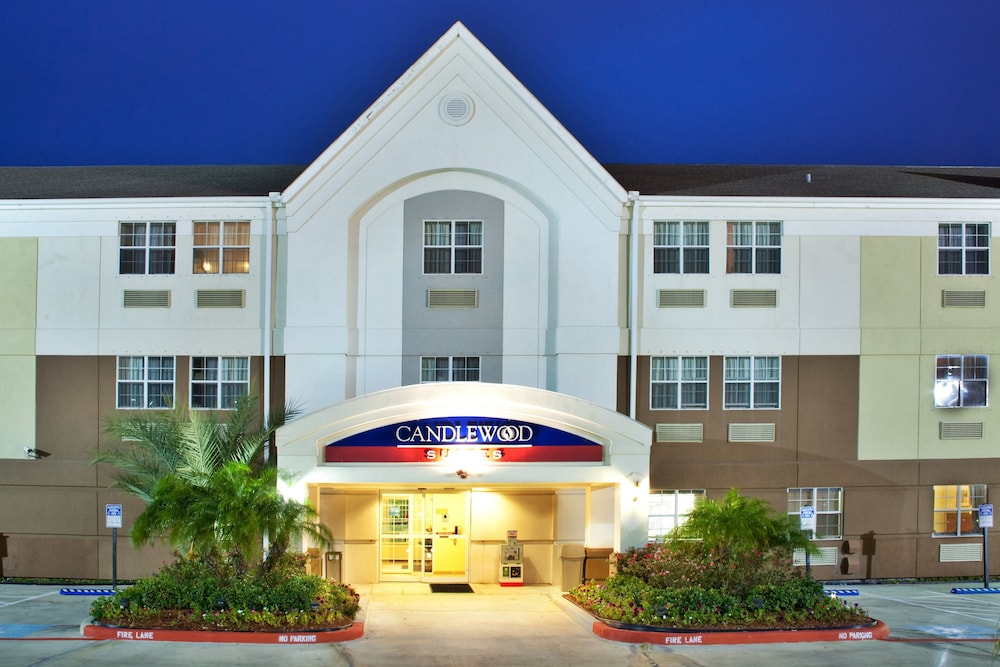 Candlewood Suites Galveston an IHG Hotel - photo 2
