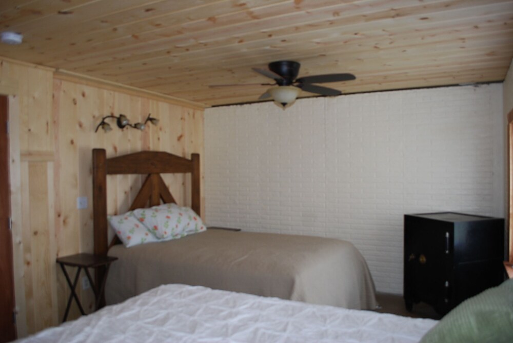 Little Trail Creek Cabins - photo 6