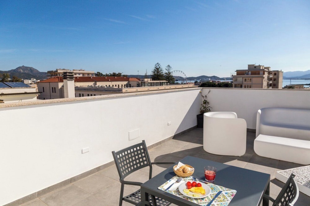 Essenza Hotel — 4-Star Luxury Hotel in Olbia, Italy