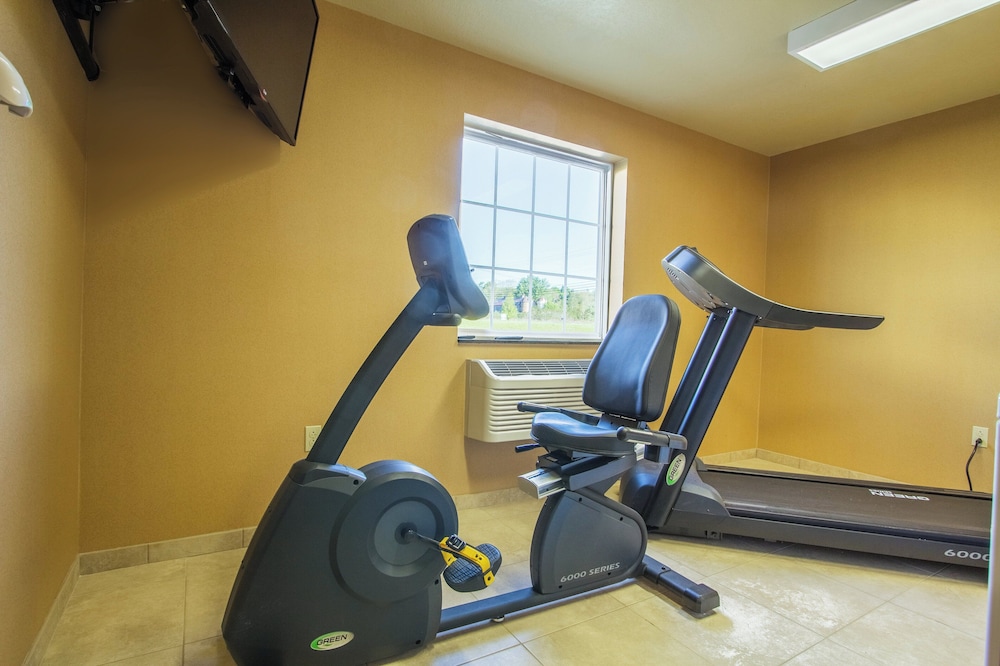Cobblestone Inn & Suites Corry - photo 27