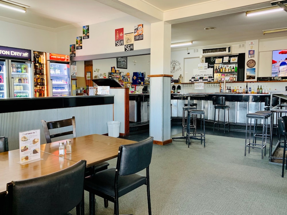 Coonalpyn Hotel — Meningie — photo 3