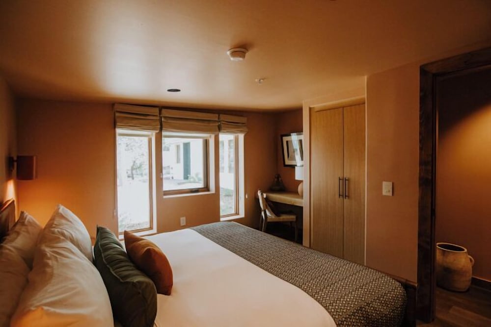 Indian Hills Inn Taos Plaza - photo 12