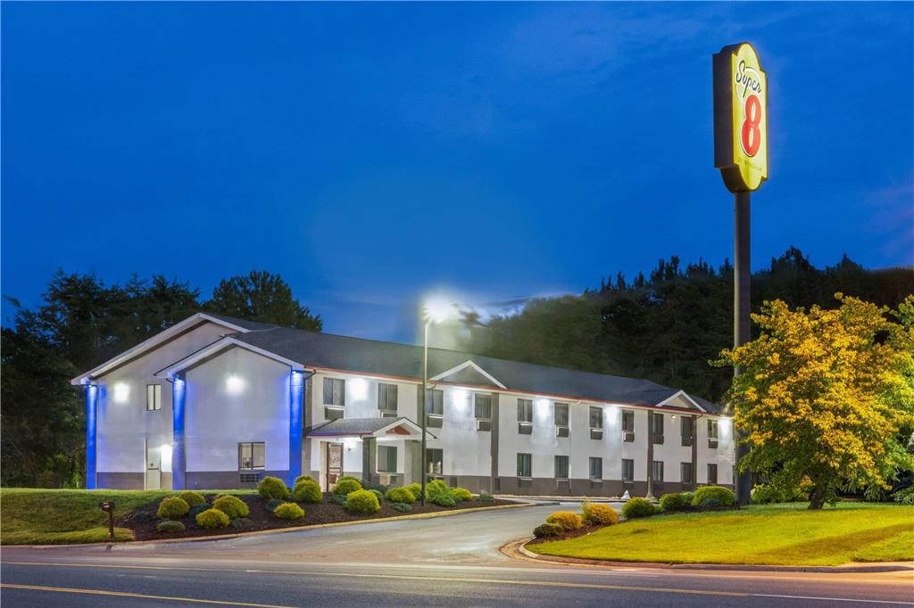 Super 8 by Wyndham Farmville - photo 5