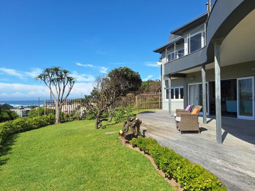 Seaside Beach House with Pool & Invertor — 4-Star Luxury Hotel in Port Alfred, South Africa