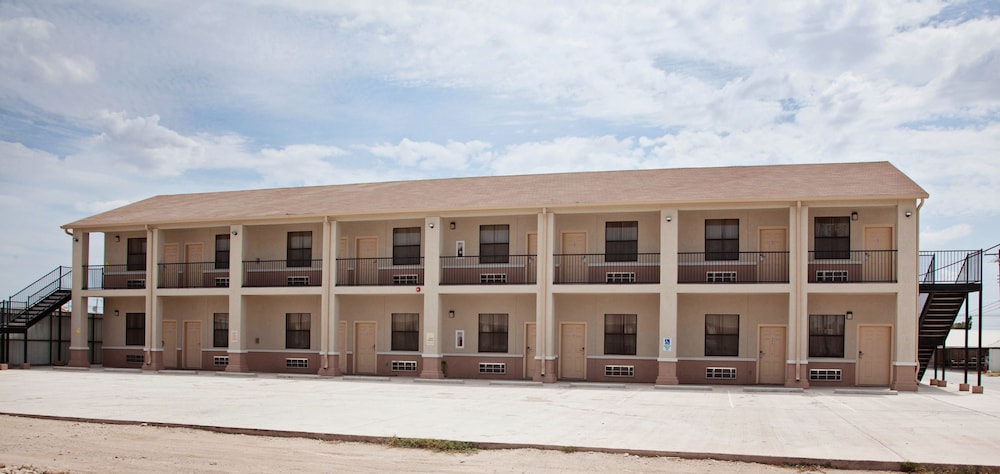 Big Lake Inn & Suites - photo 49
