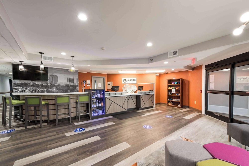 Clarion Pointe Greensboro Airport - photo 43