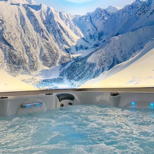 Courchevel Room avec jacuzzi et sauna privatif in Annemasse, France