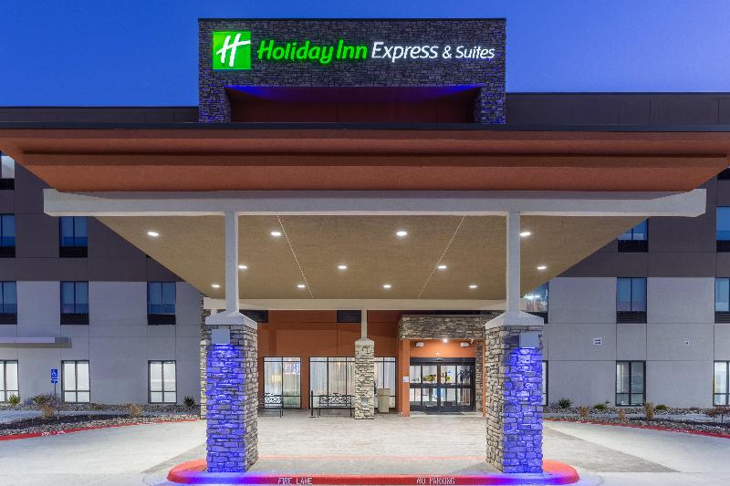 Holiday Inn Express & Suites Kearney by IHG in Kearney, United States