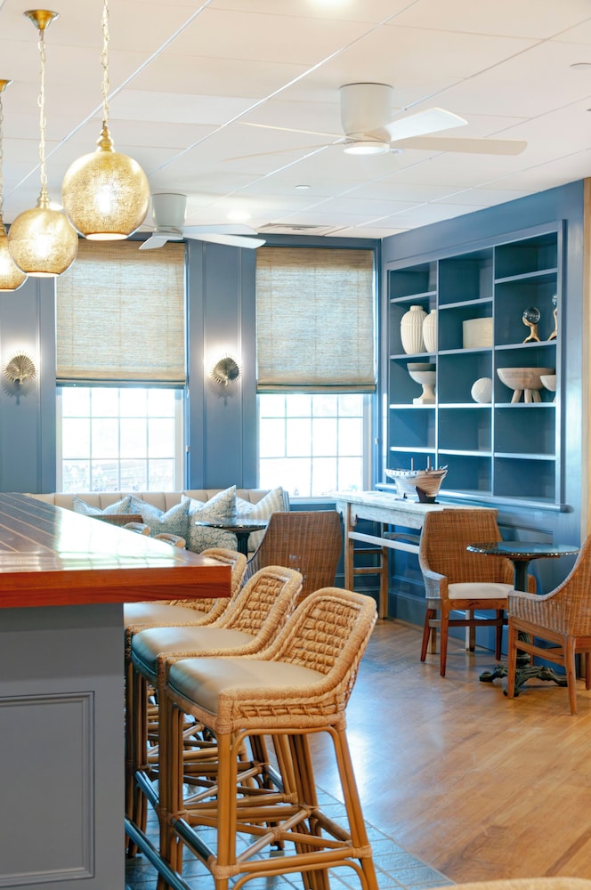 Nantucket Inn - photo 33