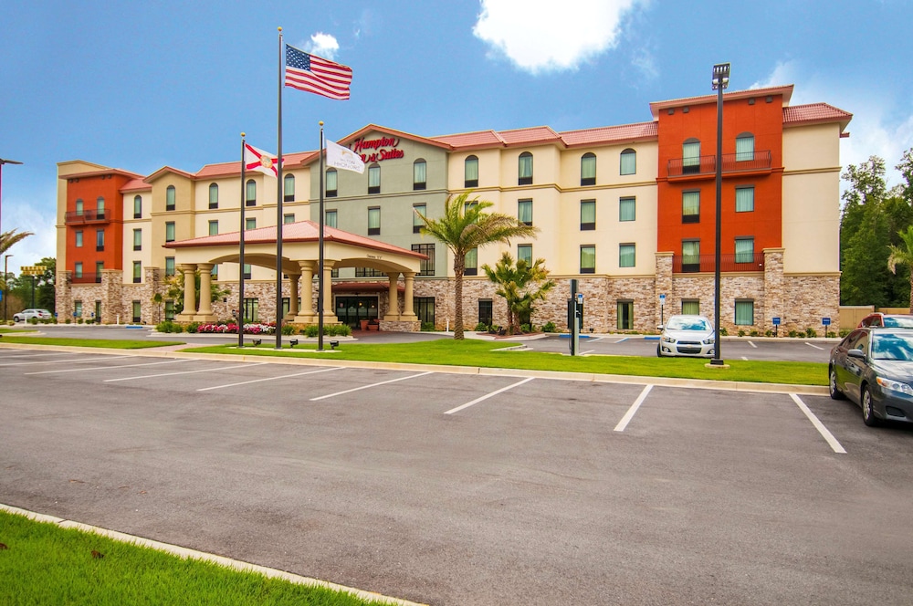 Hampton Inn & Suites Pensacola I 10 Pine Forest Road - featured photo