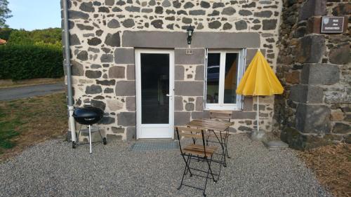 Sejour Au Coeur Des Volcans — hotel in Saint-Ours