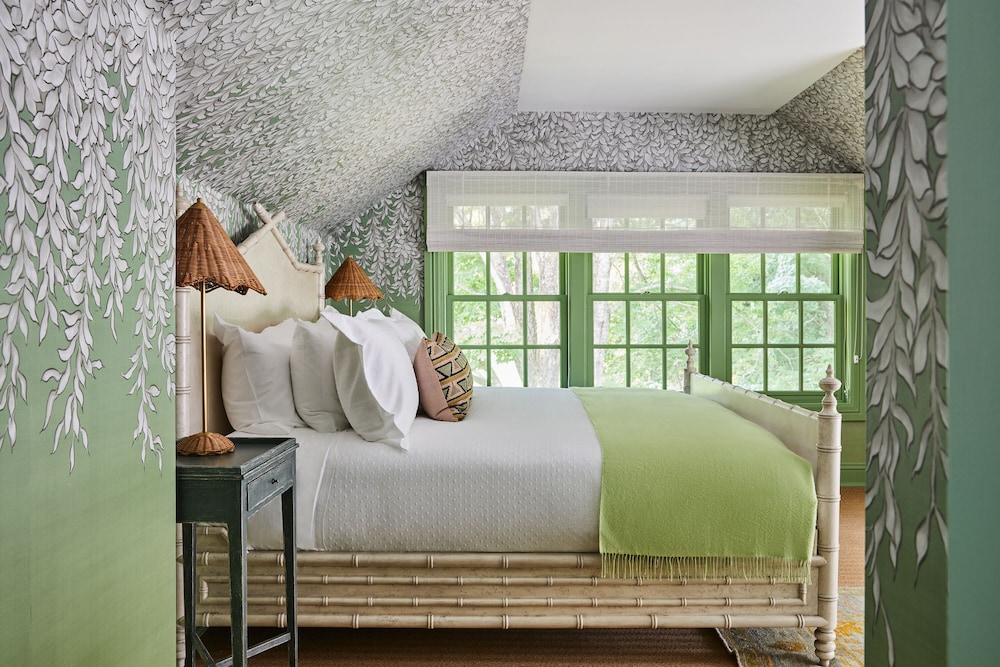 Mayflower Inn & Spa Auberge Collection - photo 13