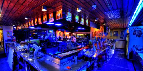 Overlander Hotel — Mount Isa