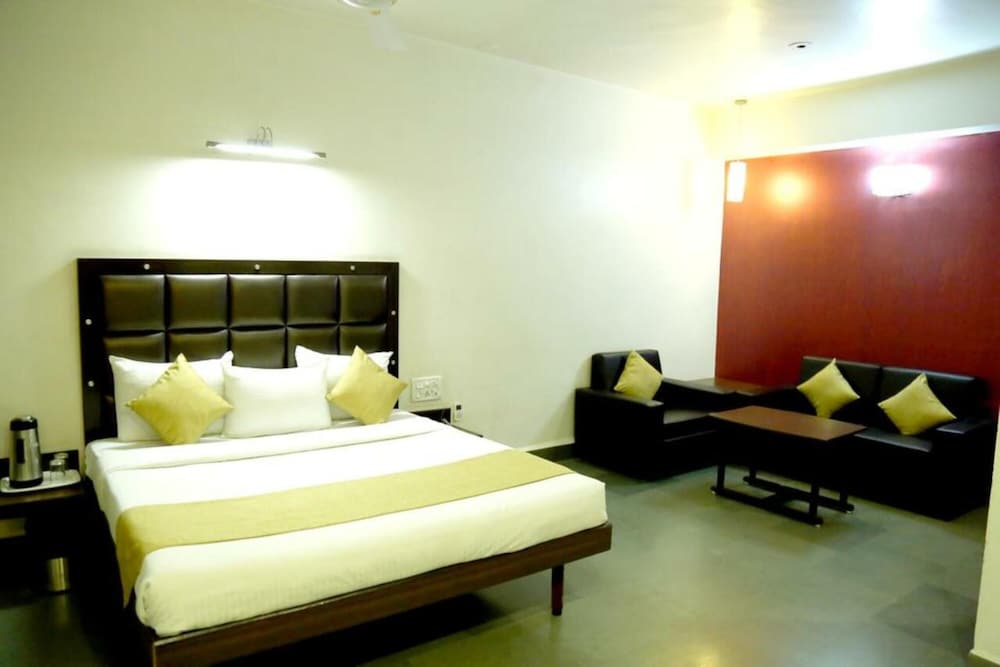 Anroute Stays Railway station Area in Surat, India