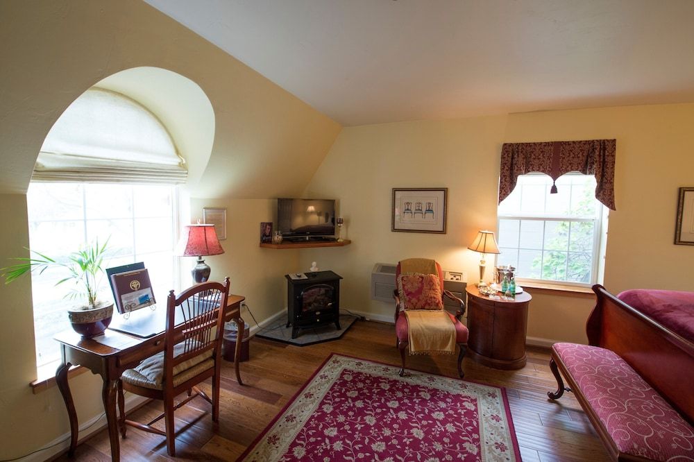 Excelsior Inn - photo 12