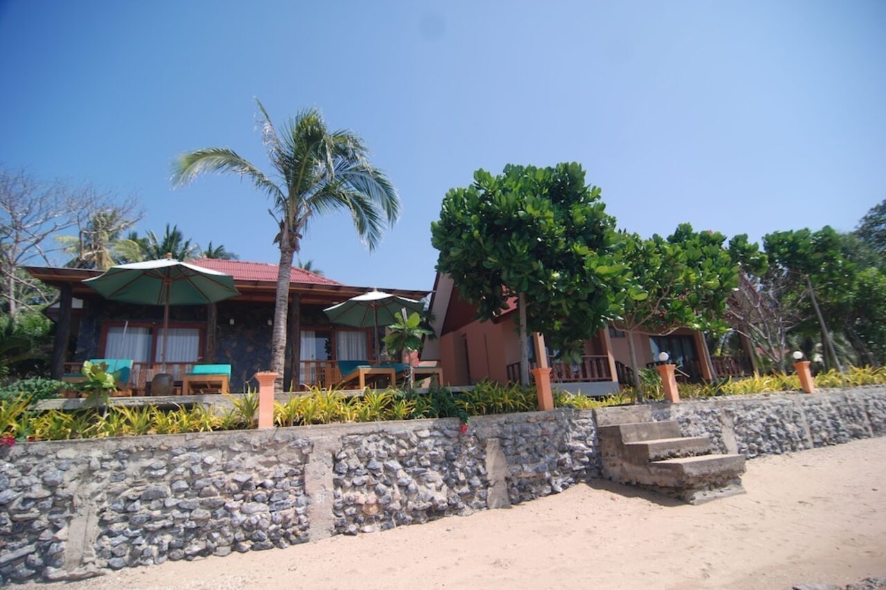 Dream Team Beach Resort in Ko Lanta, Thailand