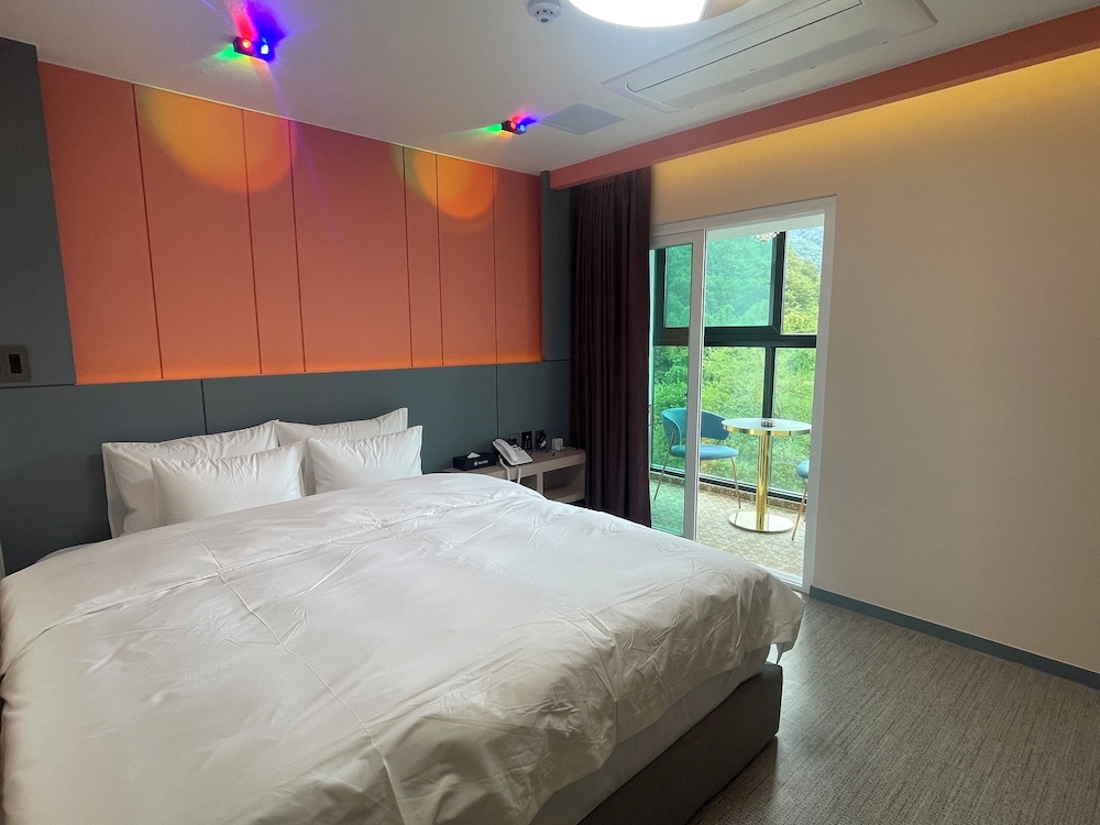 Peach Motel in Wonju, South Korea