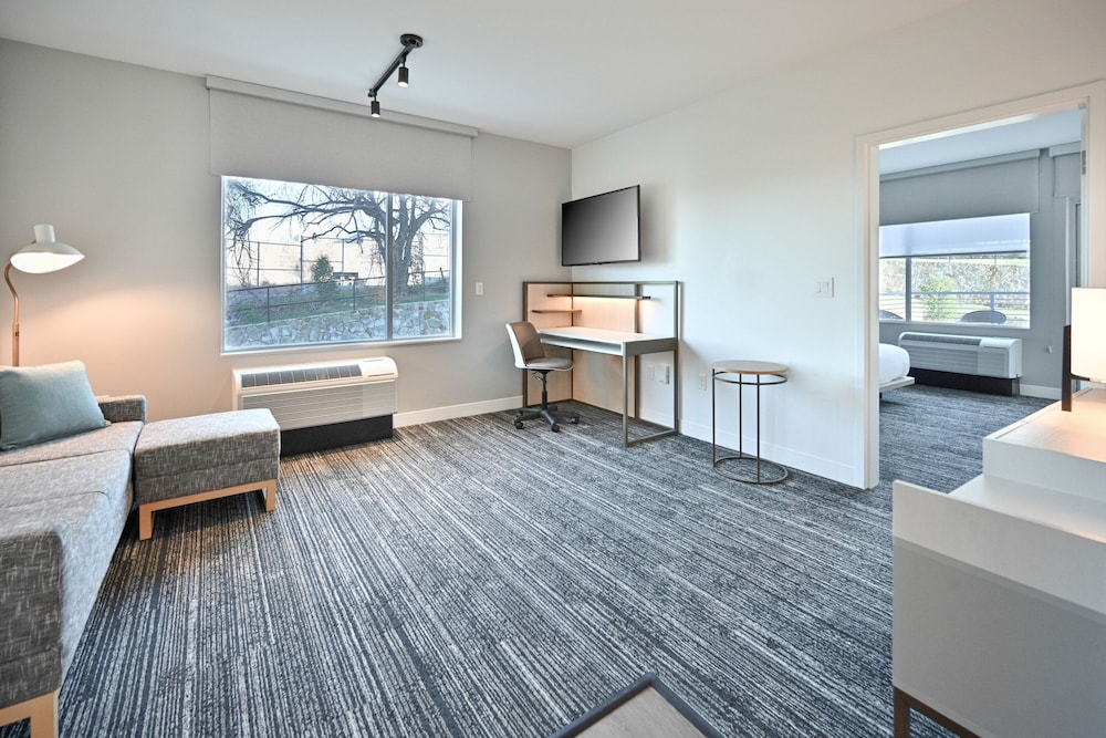 TownePlace Suites by Marriott Dallas Rockwall - photo 15