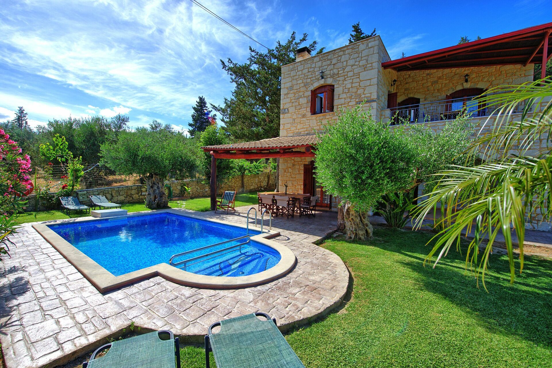 Villa Nipos by Posarellivillas — 4-Star Luxury Hotel in Vryses, Greece