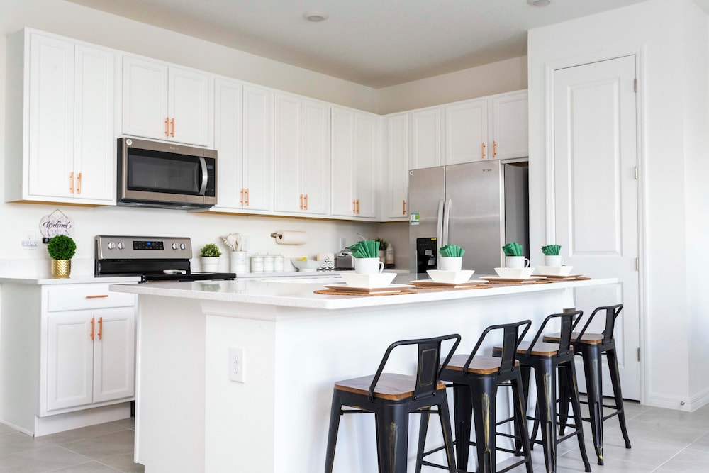 Gorgeous 3Bd Close to Disney Enclaves at Festival 1613 Davenport - photo 7