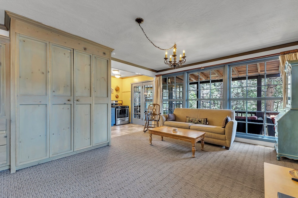 Idyllwild Inn - photo 167