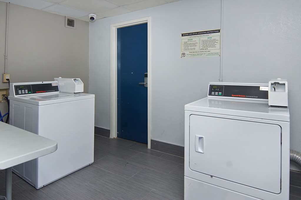 Motel 6 Fort Worth TX Downtown East - photo 17